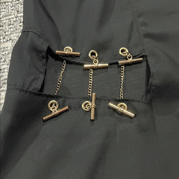 Charlotte Russe | Tank Top With Peekaboo Chains - Picture 2 of 7